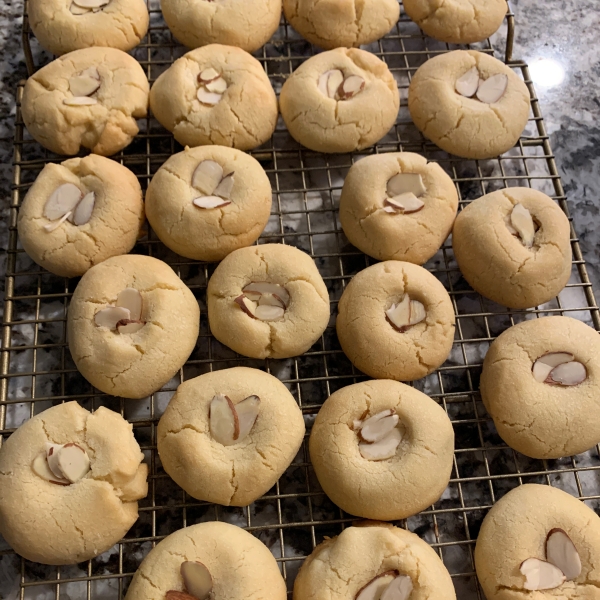 Almond Cookies (Dim Sum Variety)