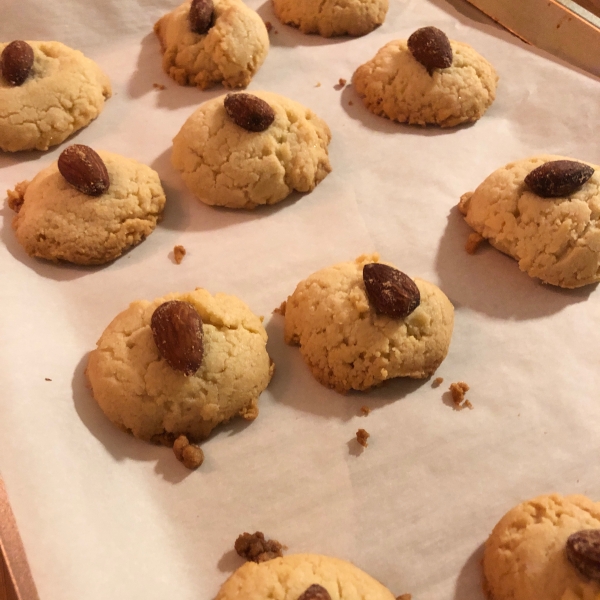 Almond Cookies (Dim Sum Variety)