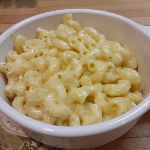 Mom's Favorite Baked Mac and Cheese