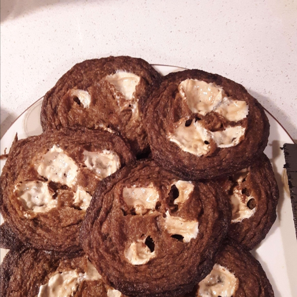 Chocolate S'mores Cookies with Graham Crackers