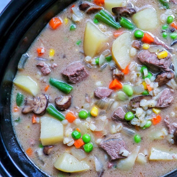 Slow Cooker Beef, Barley, and Mushroom Stew