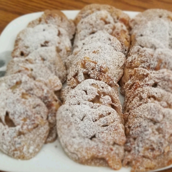 Racuchy z Jablkami (Polish Apple Pancakes)