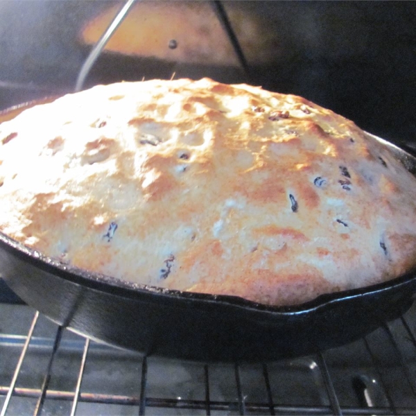 Spotted Dog Irish Bread