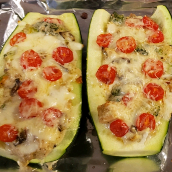 Chicken Alfredo Zucchini Boats