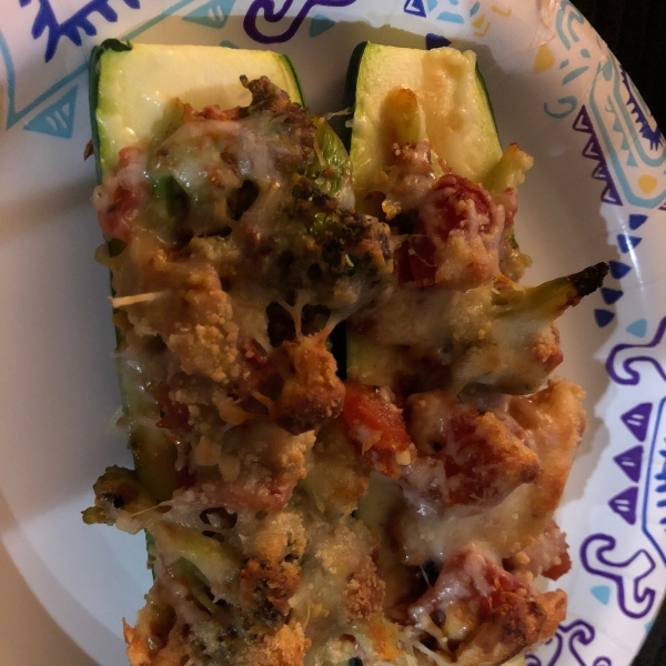 Chicken Alfredo Zucchini Boats