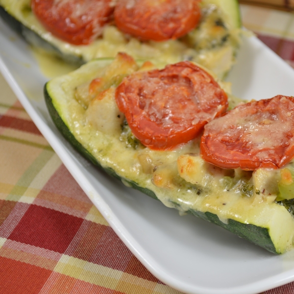 Chicken Alfredo Zucchini Boats