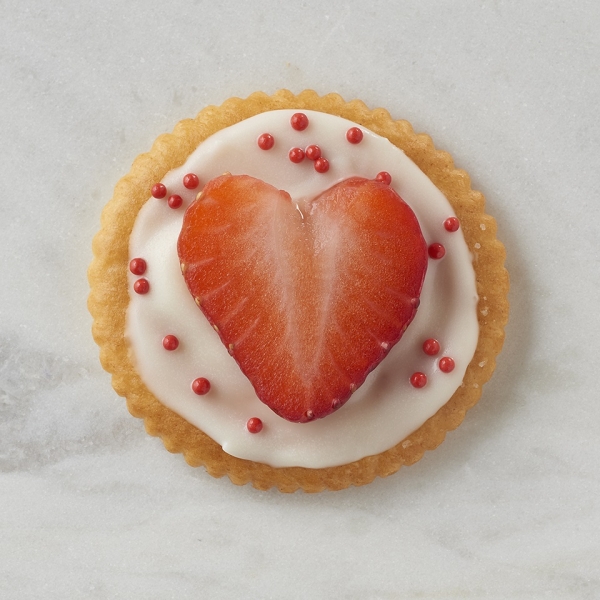 RITZ Strawberry Hearts