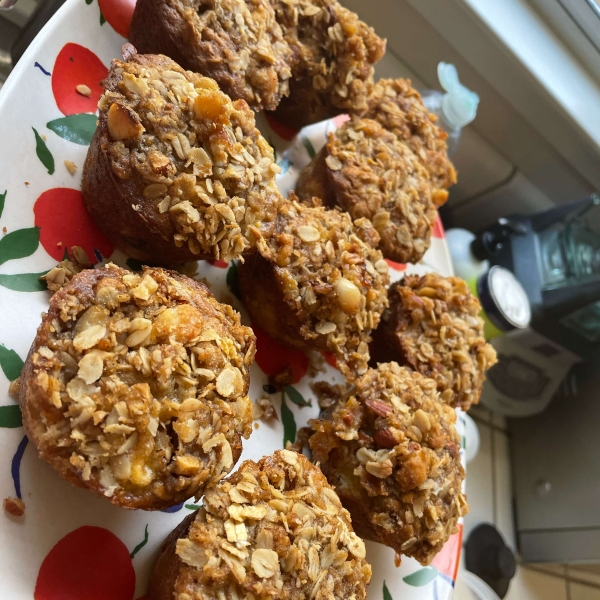 Peach Cobbler Muffins