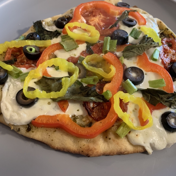 Crispy Tomato Basil Pesto Flatbread Pizzas