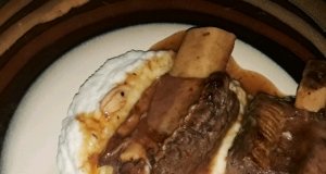 Red Wine Braised Short Ribs with Rosemary