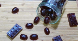 Homemade Elderberry Gummy Vitamins