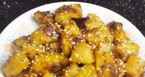 Spicy Sesame Potatoes (Til Aloo)