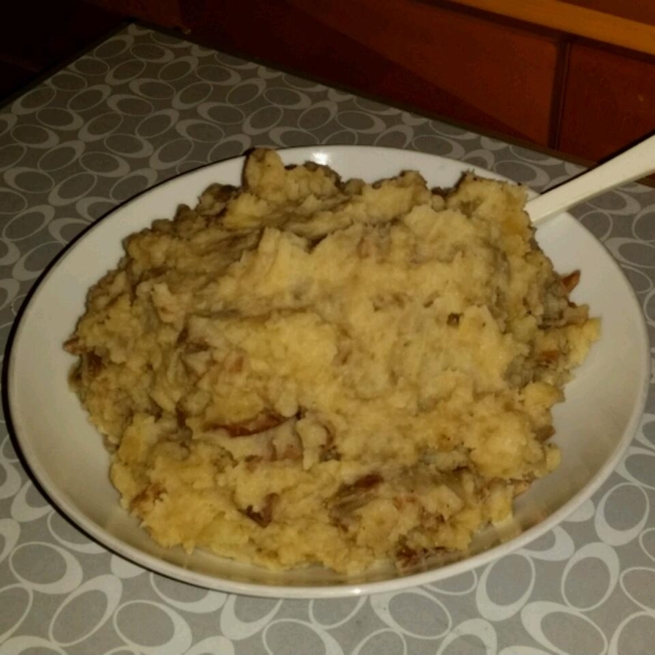 Slow Cooker Garlic Mashed Potatoes
