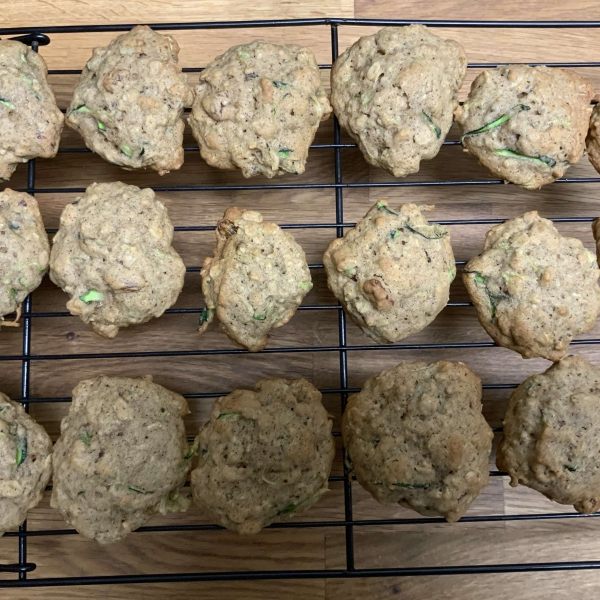 Spicy Zucchini Oatmeal Cookies