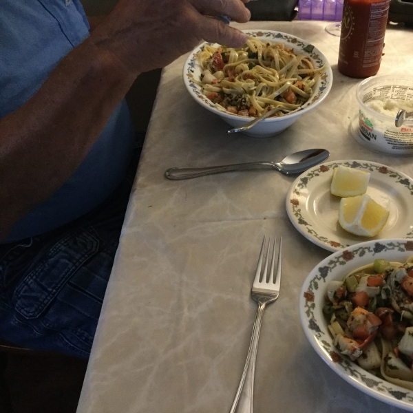Pasta with Scallops, Zucchini, and Tomatoes
