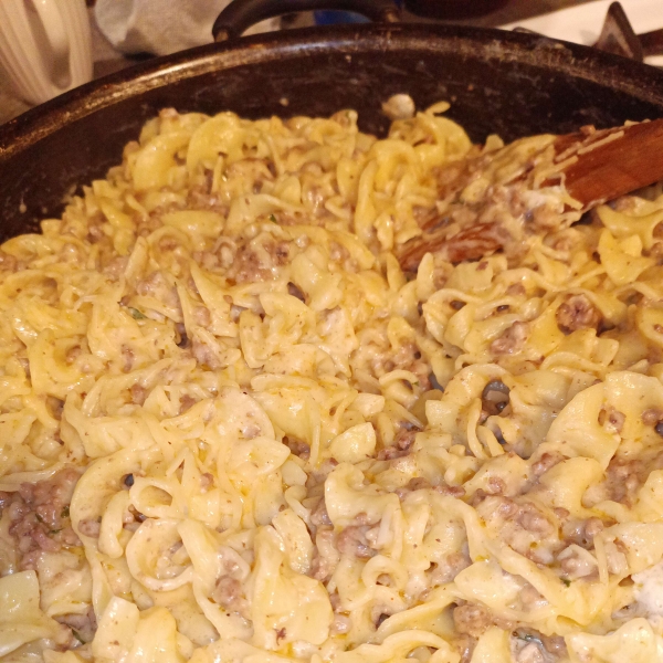 One-Pot Ground Beef Stroganoff