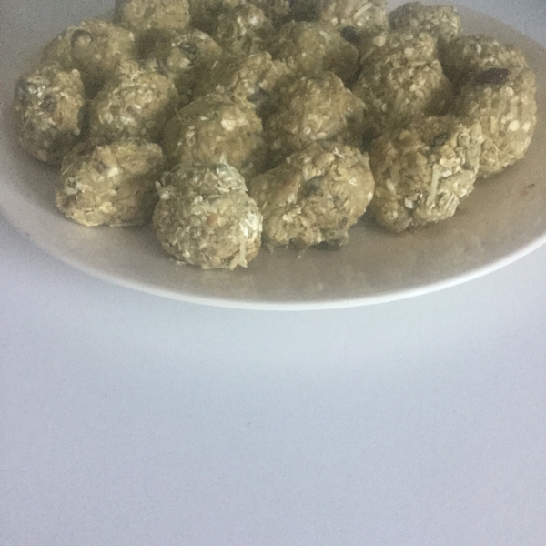 No-Bake Oatmeal Protein Bites