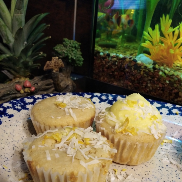 Vegan Lemon-Coconut Cupcakes