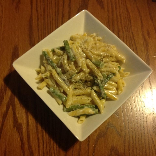 Easy Weeknight Creamy Chicken Alfredo