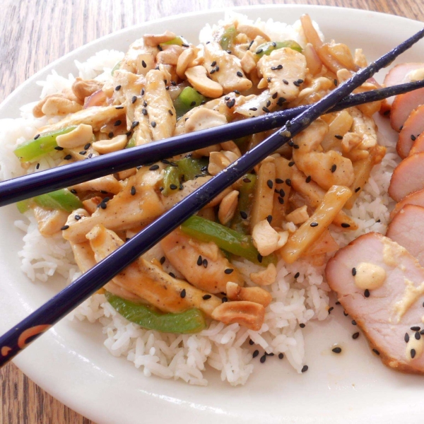 Cashew Chicken with Water Chestnuts