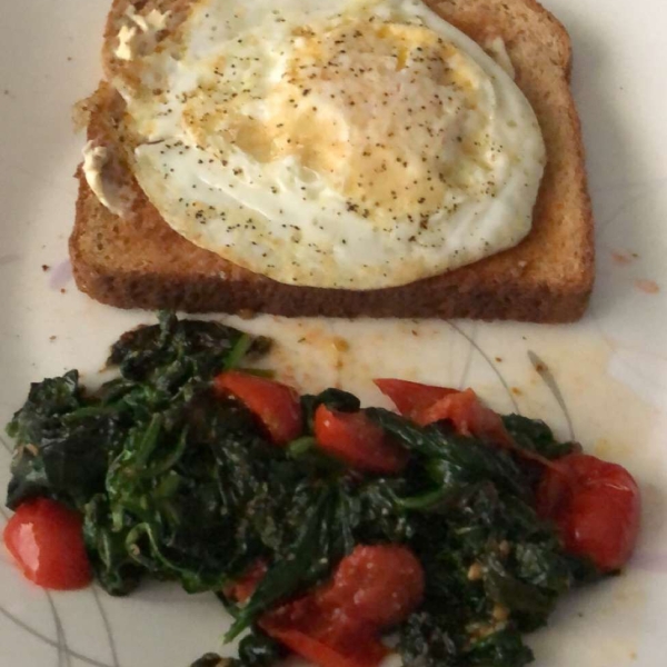 Quick and Easy Sauteed Spinach