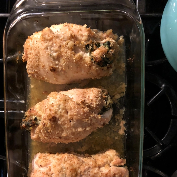 Chicken Breast Stuffed with Spinach Blue Cheese and Bacon