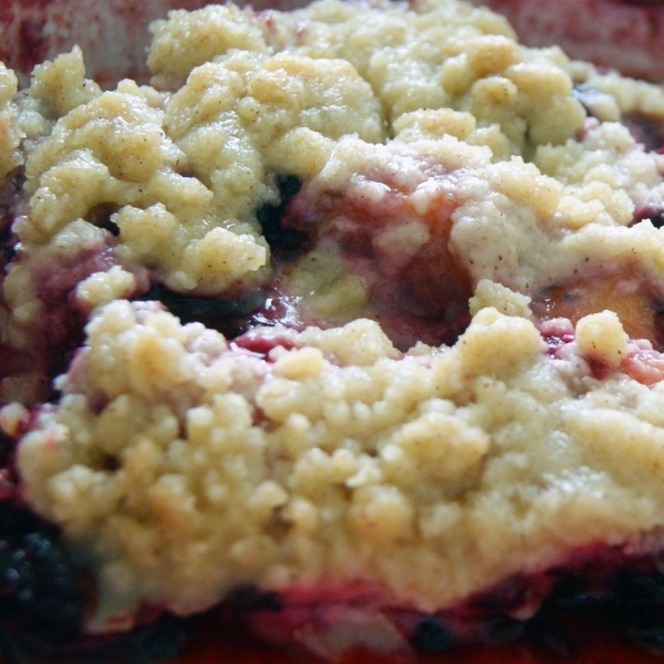 Peach-Blackberry Crumble