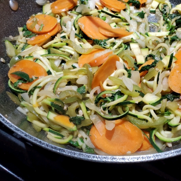 Paleo Teriyaki Stir-Fry Zoodles (Gluten Free)