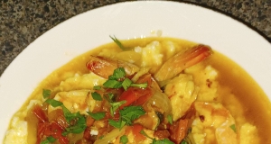 Garlic Cheese Grits with Shrimp