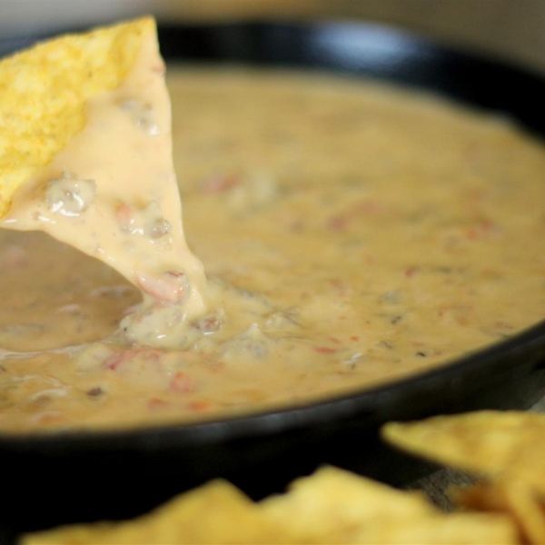 Tennessee Sausage 'N Cheese Dip