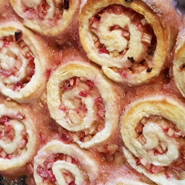 Rhubarb Rolls