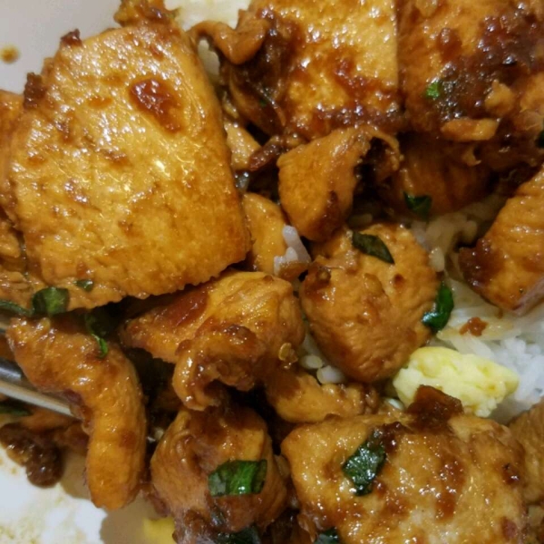 Easy and Spicy Thai Basil Chicken with Egg