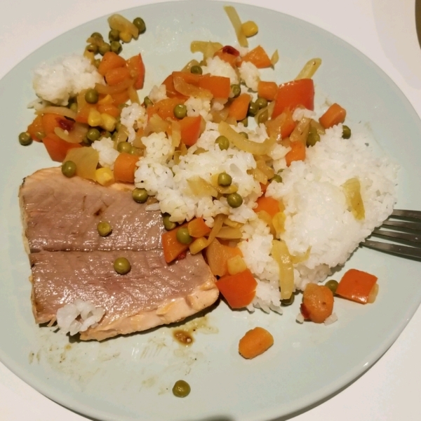 Spicy Salmon and Vegetable Bowl