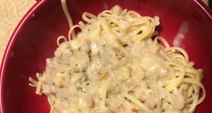 Linguini with White Clam Sauce