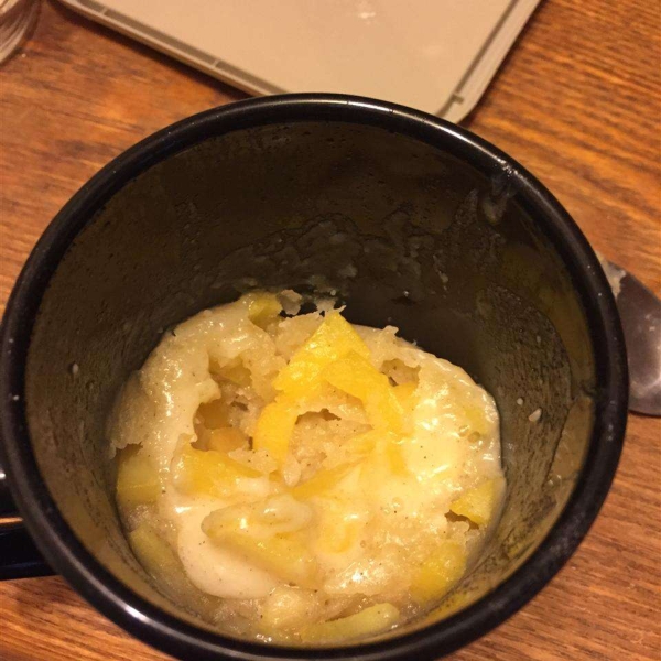 Peach Cobbler in a Mug