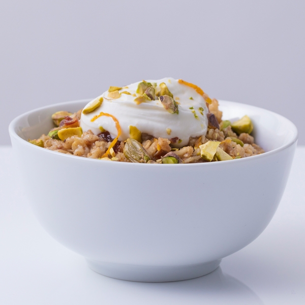 Spicy Orange Date-Oat Bowl