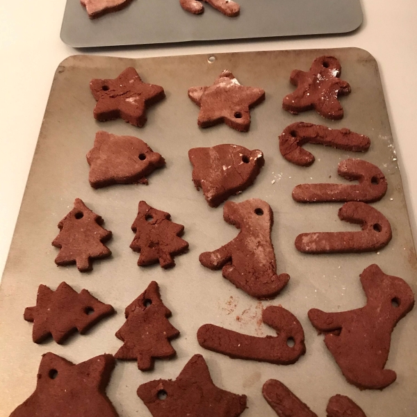 Scented Applesauce Cinnamon Ornaments