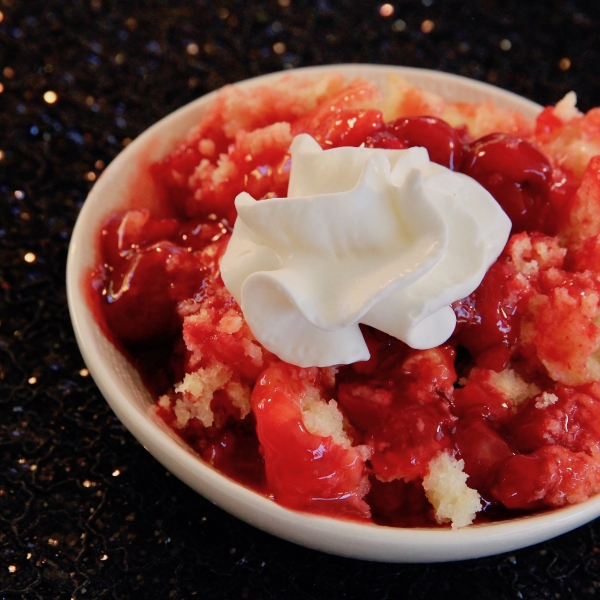 Slow Cooker Cherry Cobbler