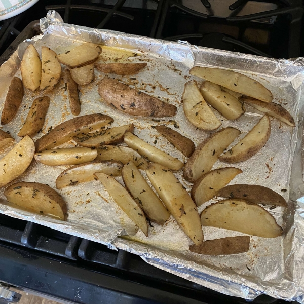 Seasoned Baked Potato Wedges