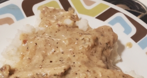 Easy Creamy Chicken in a Sun-Dried Tomato Wine Sauce
