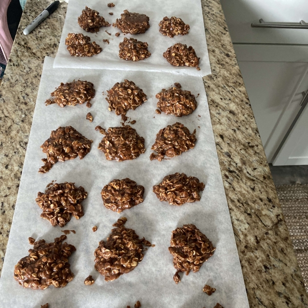 No-Bake Chocolate Oatmeal Cookies