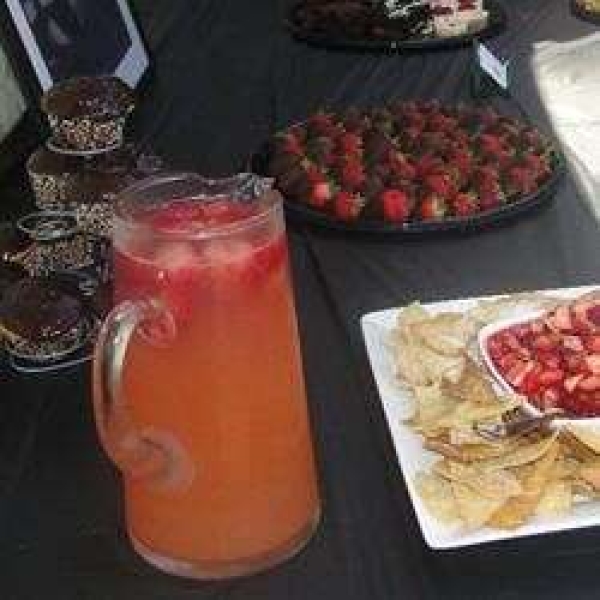Easy Strawberry Lemonade
