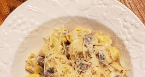 Creamy Mushroom Tortellini Alfredo