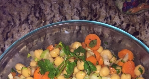 Quick and Easy Carrot and Chickpea Salad