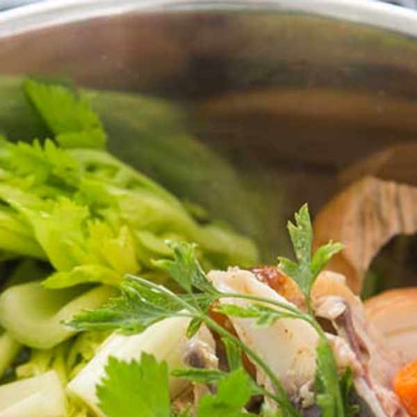 Easy Chicken Broth