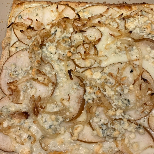 Pear and Gorgonzola Cheese Pizza