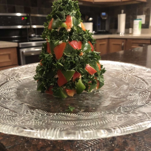 Christmas Tree Cheese Ball
