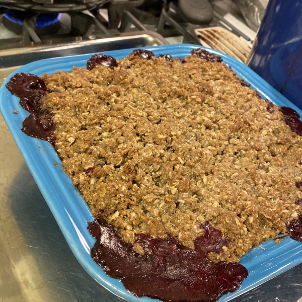The Best Blackberry Crisp