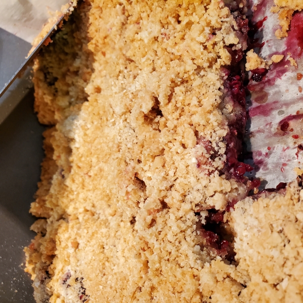 The Best Blackberry Crisp