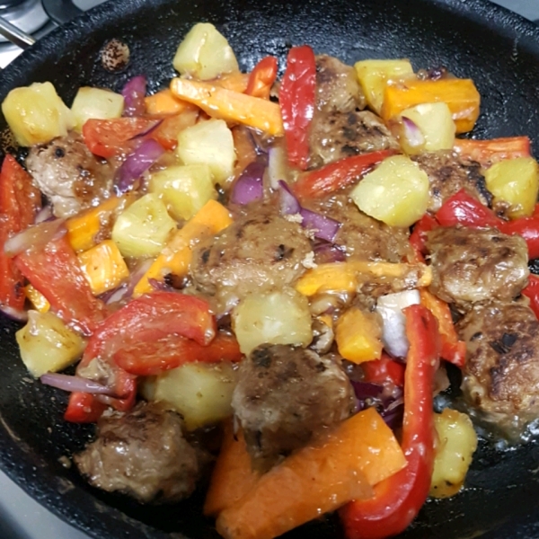 Sweet and Sour Meatballs (Suan T'ien Niu Jou Po Lo La Tzu)